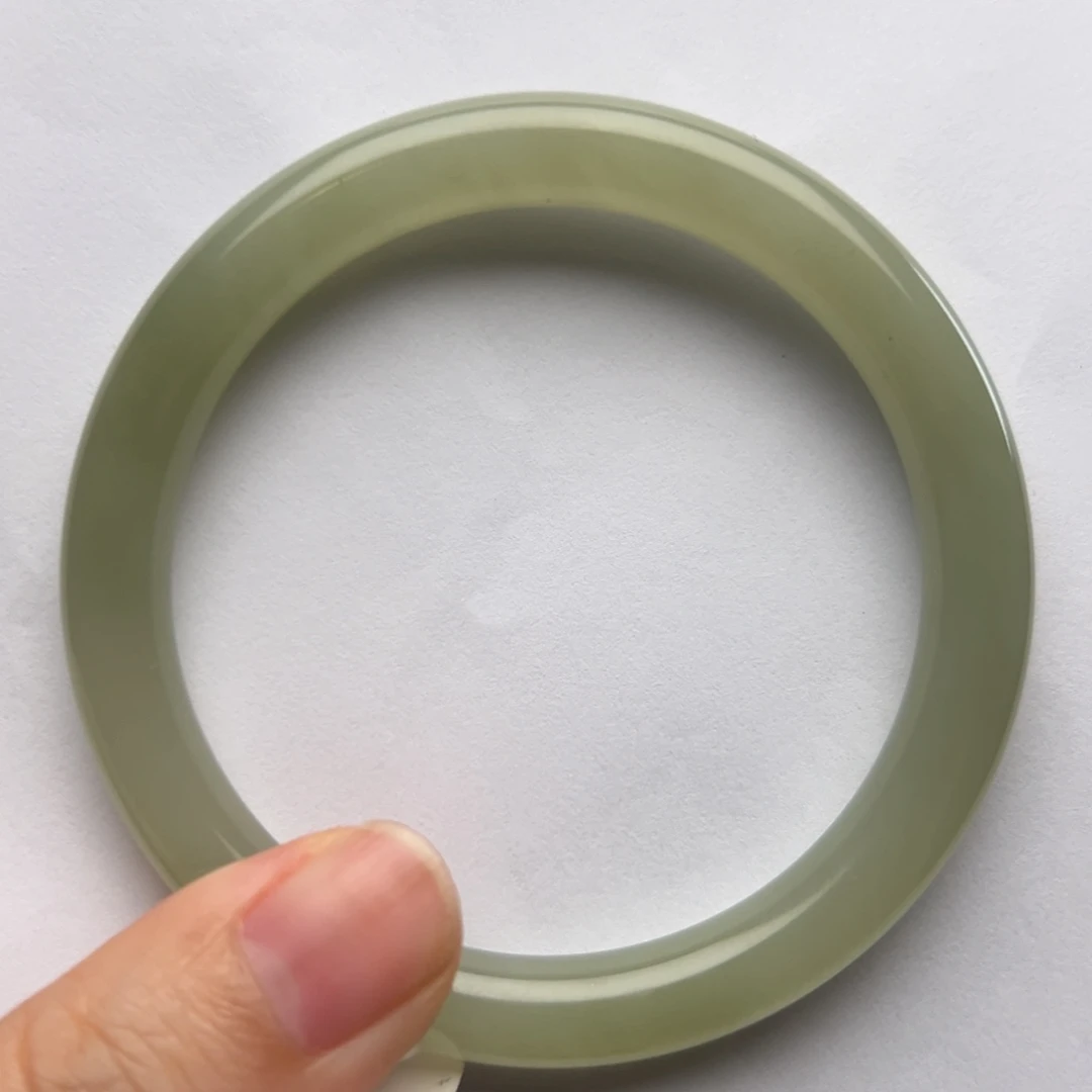 和田玉手镯未镶嵌56