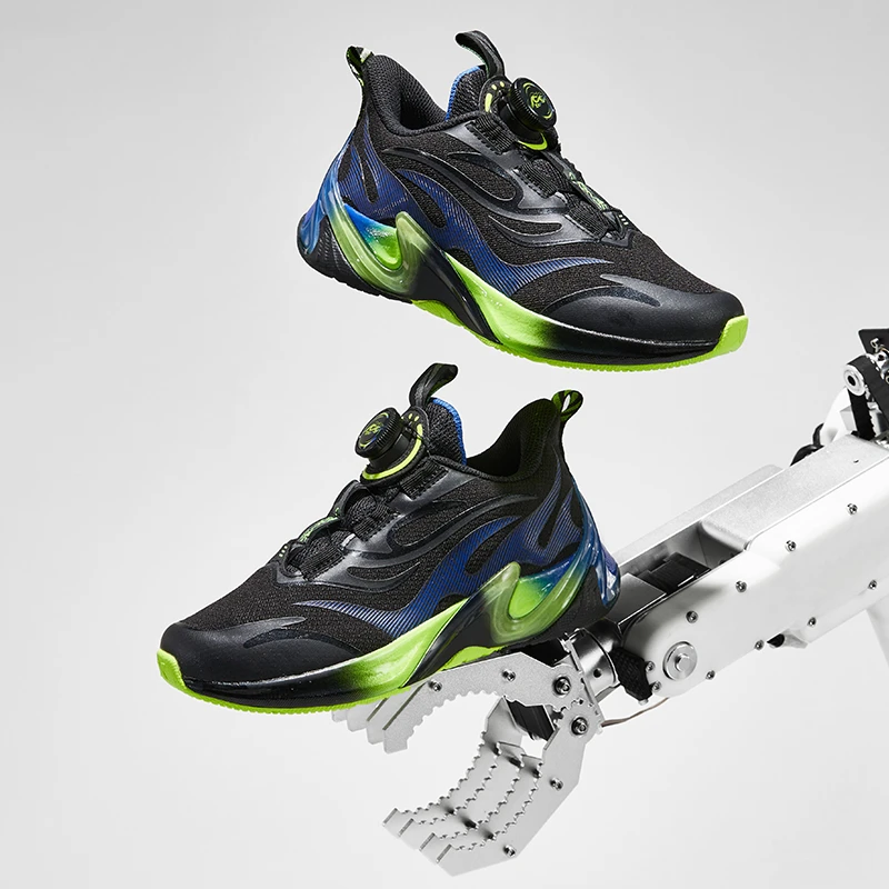 特步儿童烽火侠-火鞋中大童飞弹科技稳定防滑跑鞋678415119671