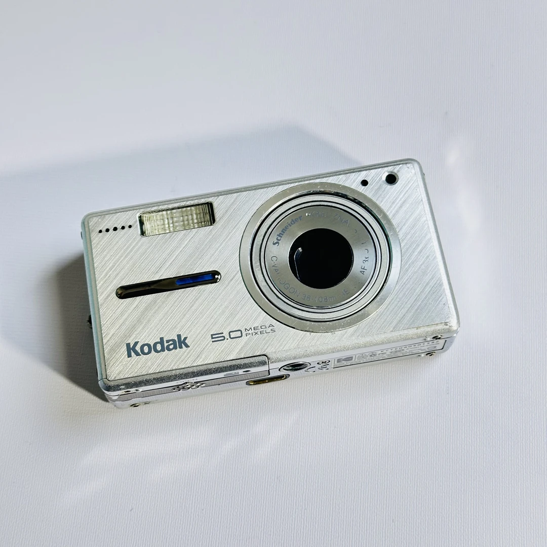 柯达v530 复古感 冷白皮柔焦 数码相机