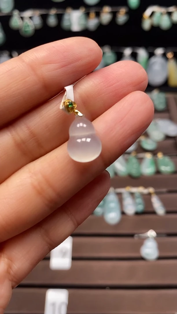 【闪购商品】翡翠颈饰18K金镶嵌1