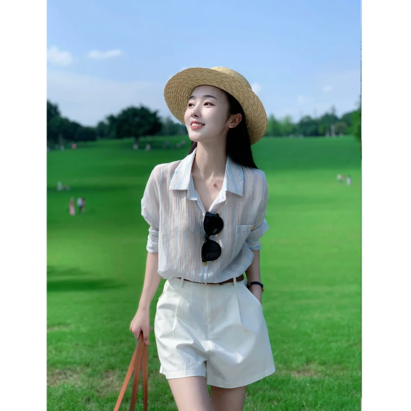 2025年新款夏季防晒竖条纹衬衫气质小众设计感休闲高腰短裤女上衣