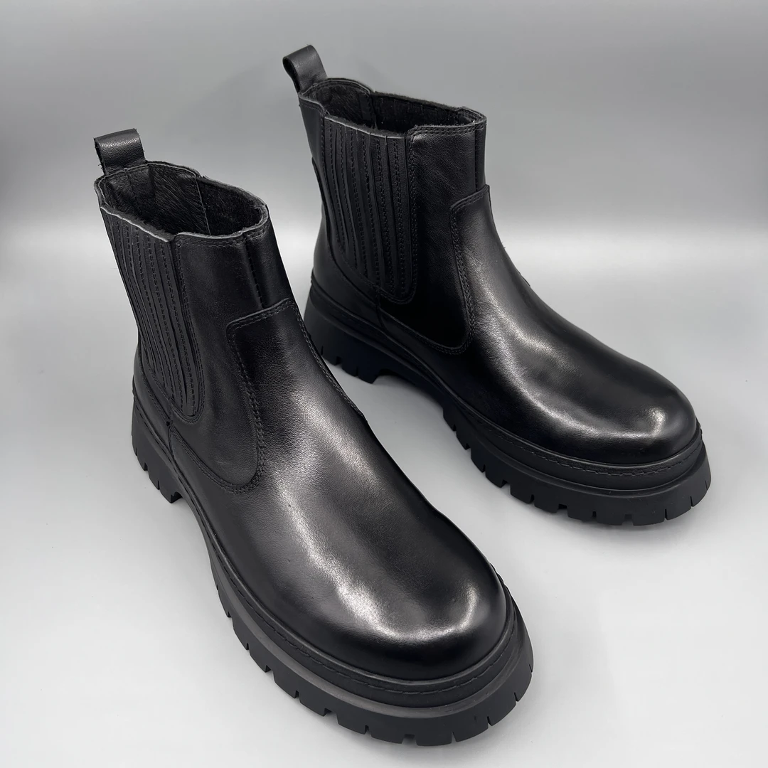2024广州秋冬季男士真皮休闲鞋子厚底时尚高帮圆头鞋