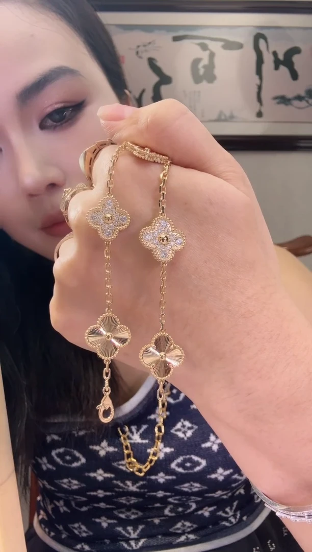 【闪购商品】钻石手链18K金镶嵌18K手链