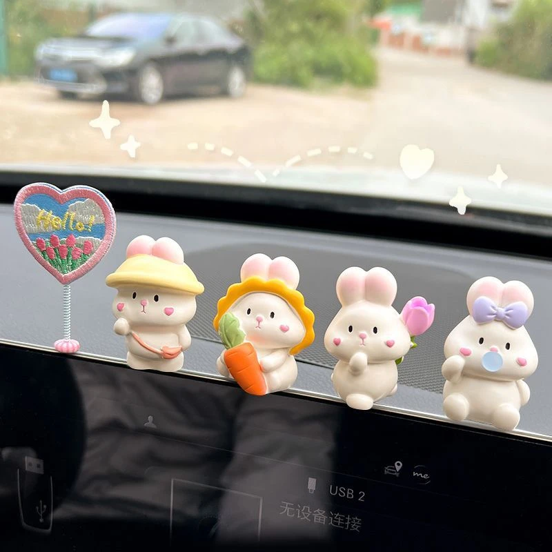 2023新款车载摆件可爱小兔子装饰品车上创意中控台汽车内饰品网红