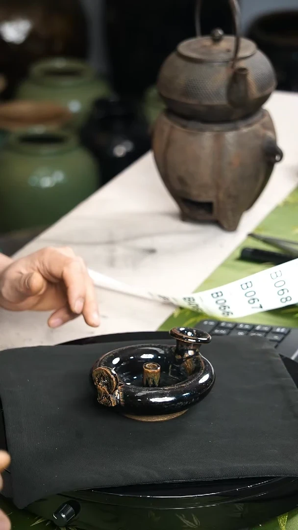 【闪购商品】陶瓷罐064油灯 圈口 黑瓷