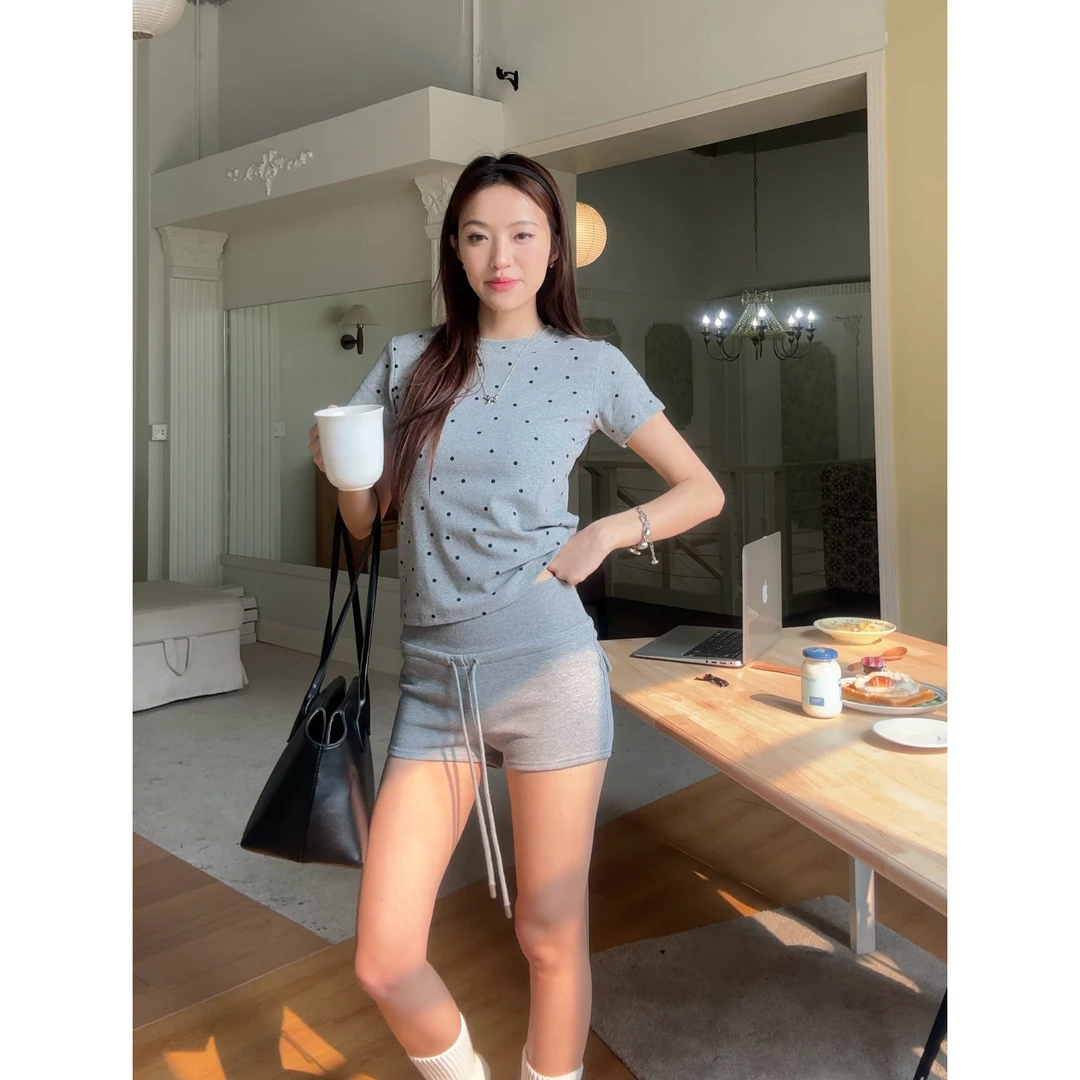 【HHYB Hello】波点圆领百搭短袖女2024春夏新款修身显瘦上衣8974