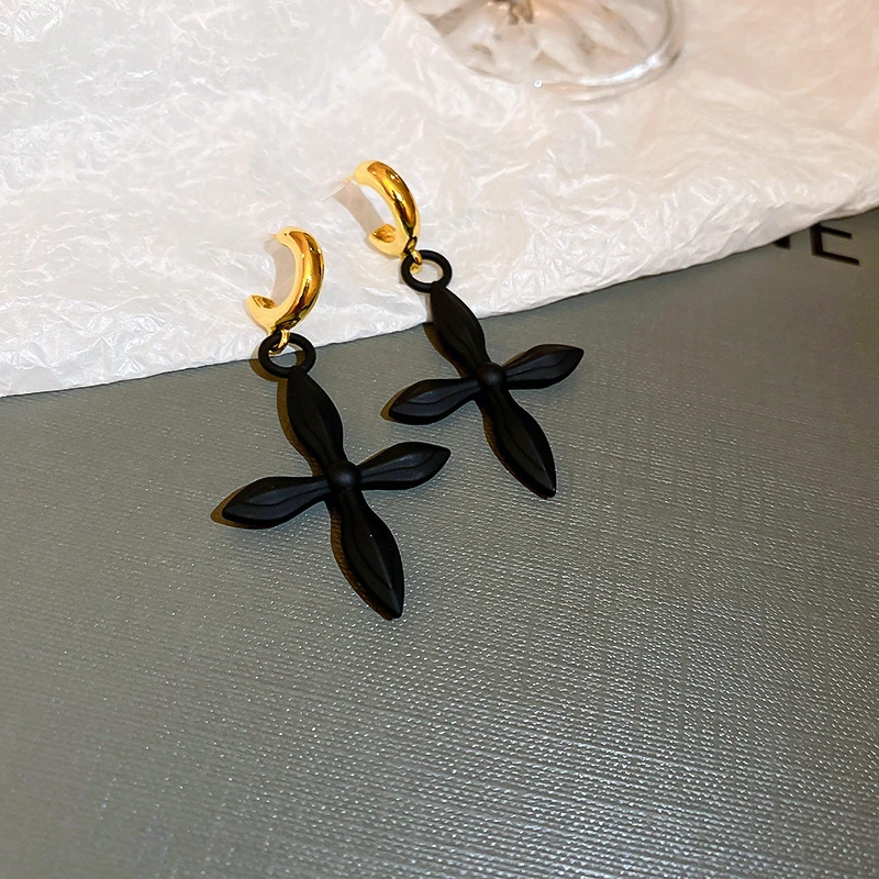 铜合金耳饰 气质轻奢时尚百搭法式小众简约黑色十字架耳环330