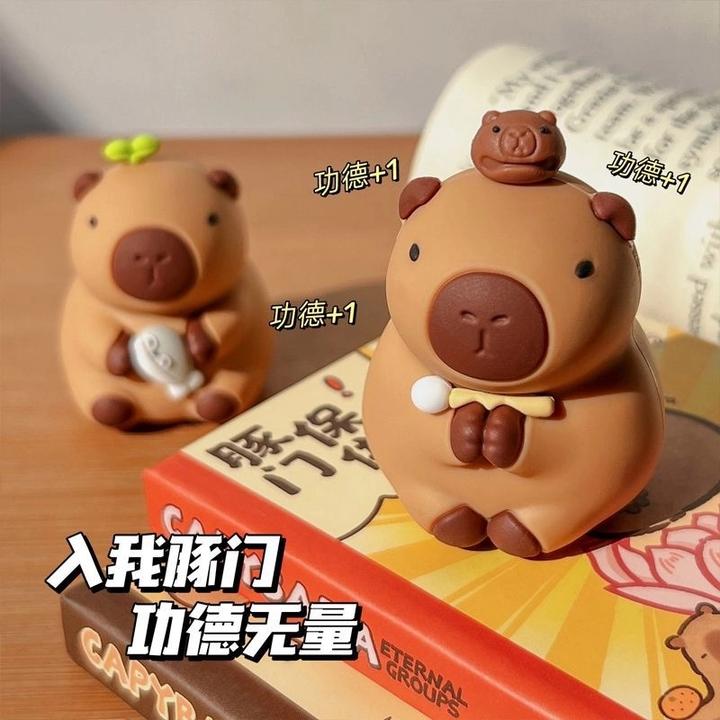 卡皮巴拉公仔手办盲盒水豚鼠车载桌面小摆件可爱女生玩偶生日礼物