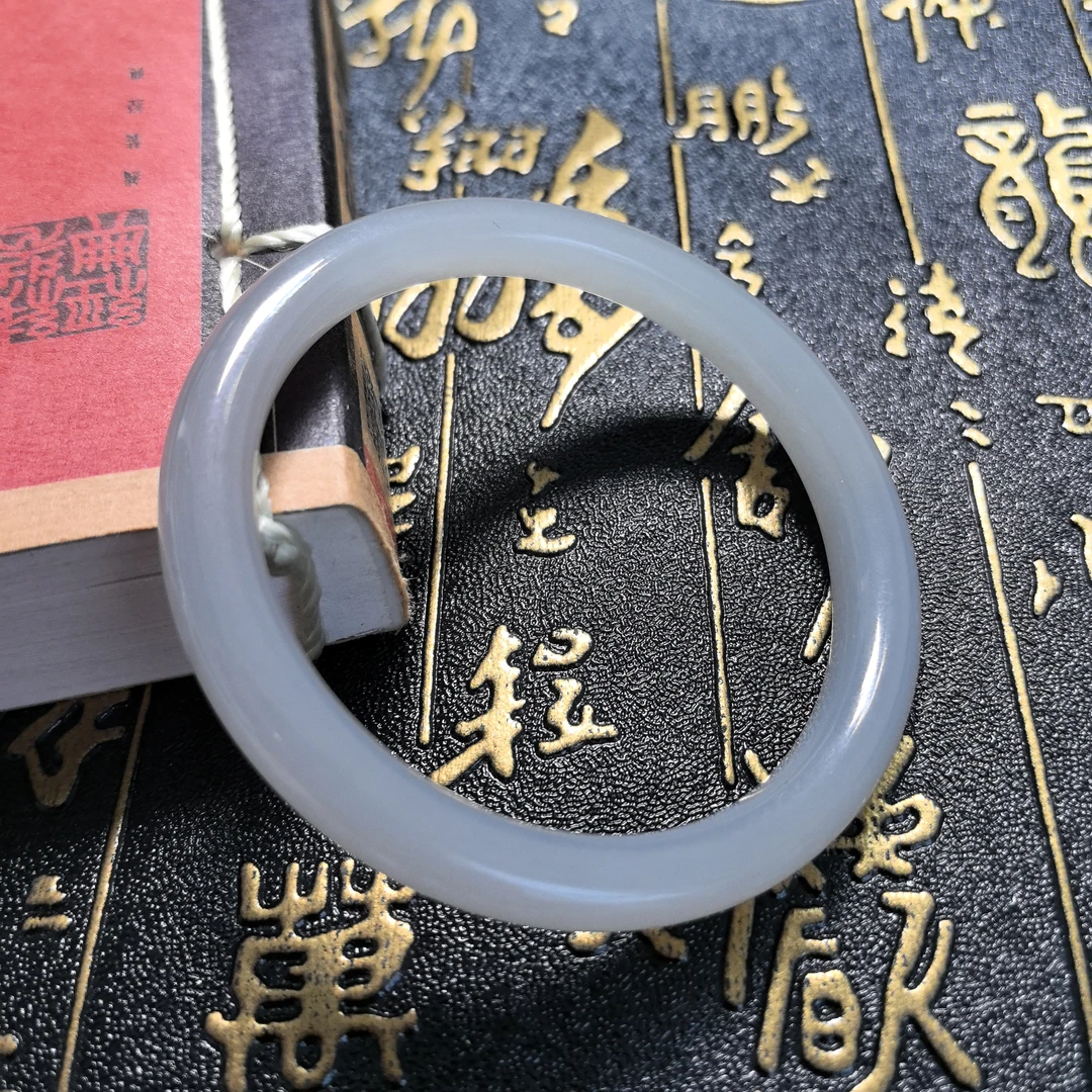 【渝尚玉器】纯天然和田玉烟紫美人条52无水线