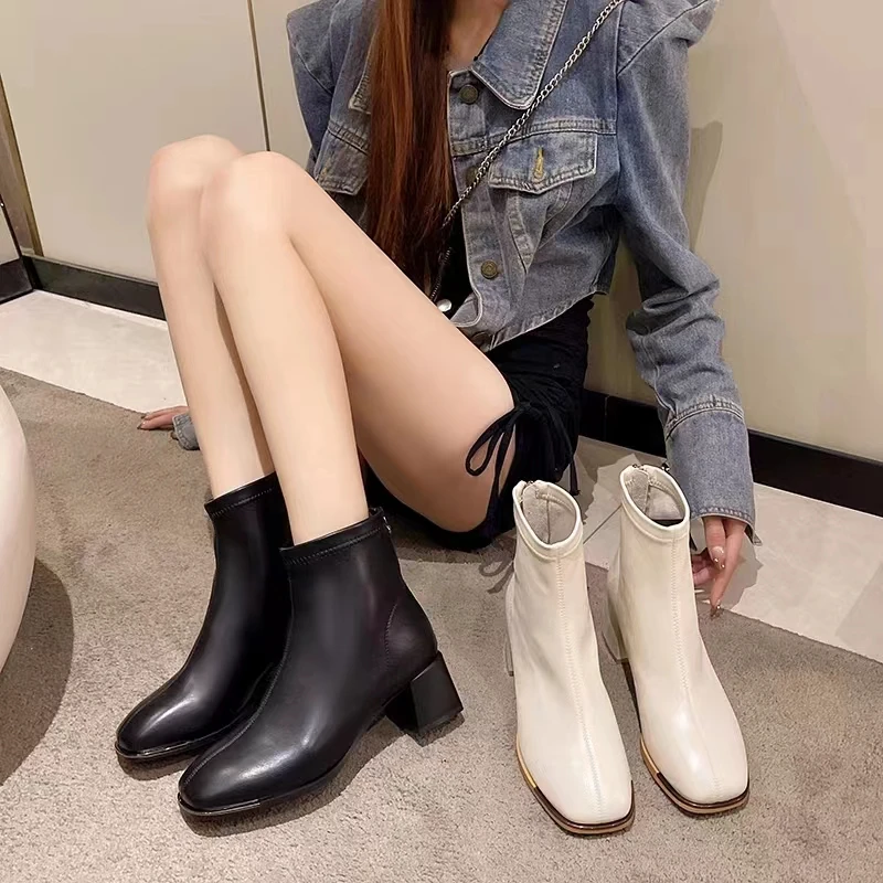 简爱 方头粗跟短靴女冬季新款百搭789-1