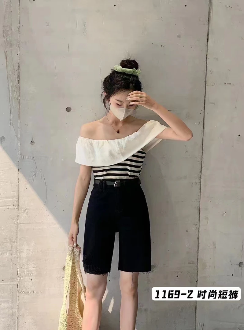 简爱女装 清线下89元五分牛仔短裤 1169