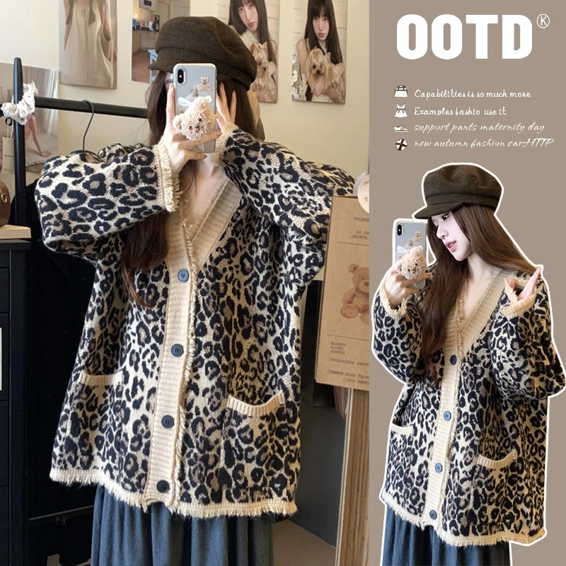 孕妇秋冬新款宽松设计感拼接长袖针织开衫孕妇毛衣外穿开衫豹纹款