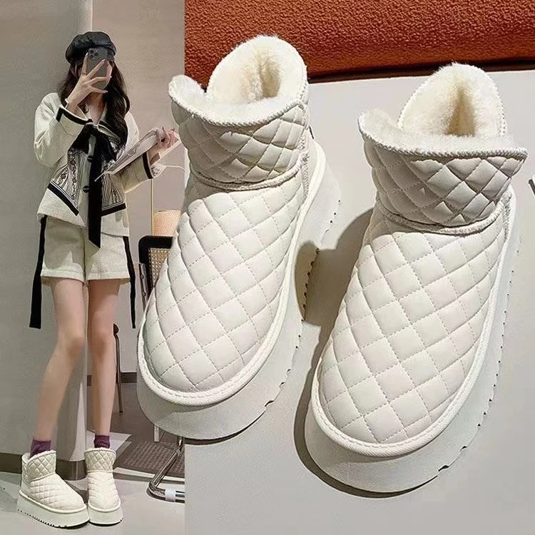 2023新款时尚百搭厚底潮流雪地靴短筒网红阳气增高女性防滑