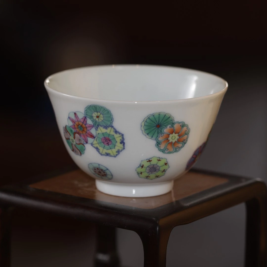 甄一幸物斗彩白瓷皮球花茶杯青花瓷景德镇纯手工手绘全手工陶瓷