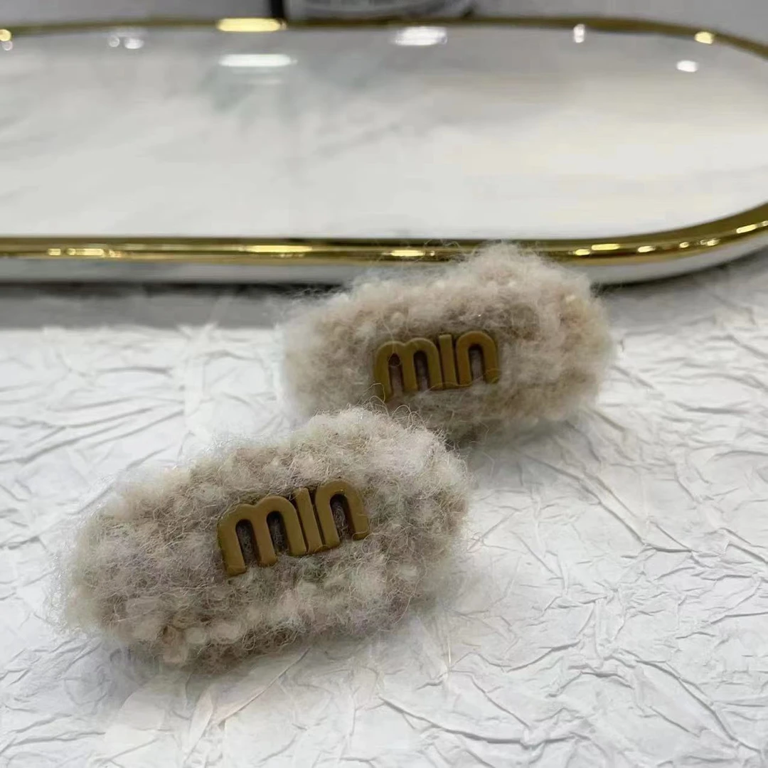 【莹莹】t614 毛绒掰掰夹