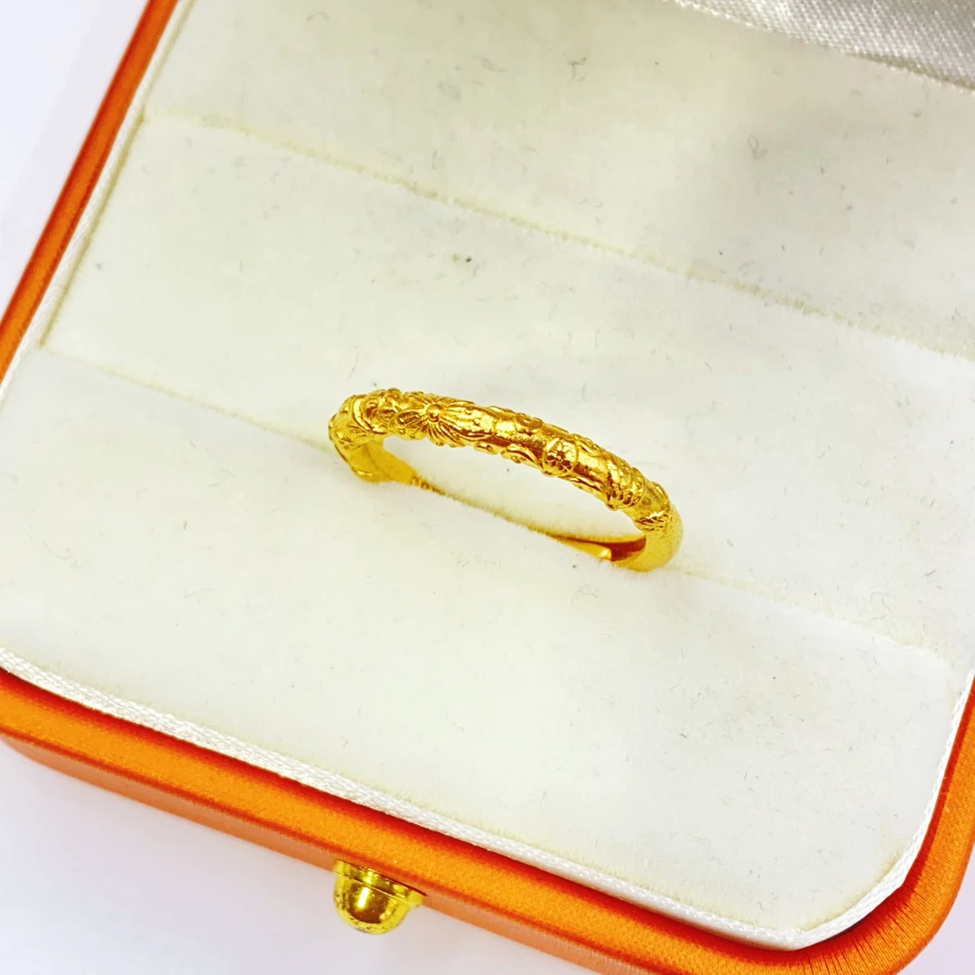 257 精美黄色细圆柱雕刻花开口戒指多样性发货