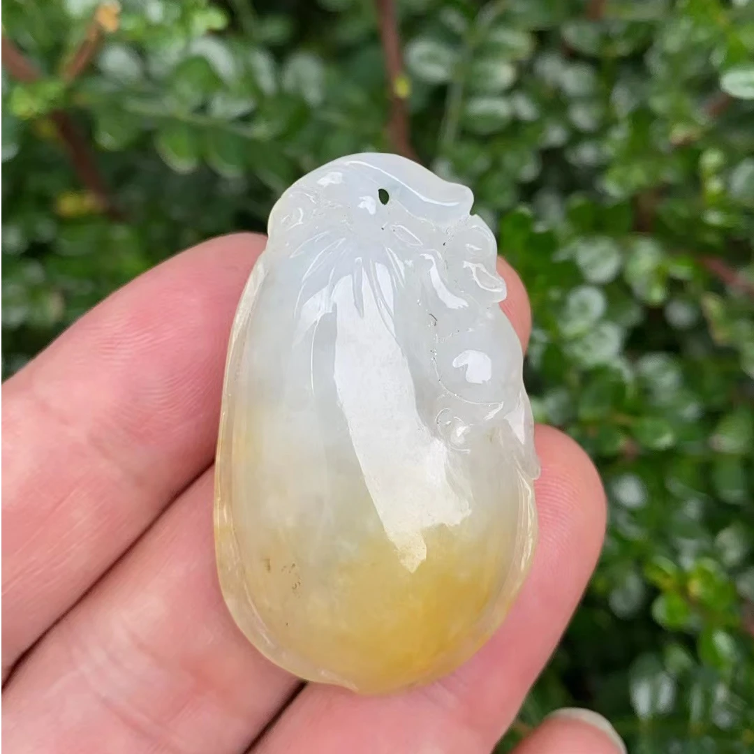 天然翡翠俏色老料黄翡福瓜吊坠