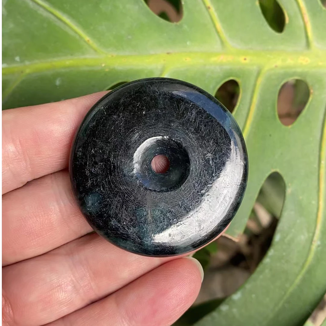 天然翡翠墨翠古朴大方平安扣