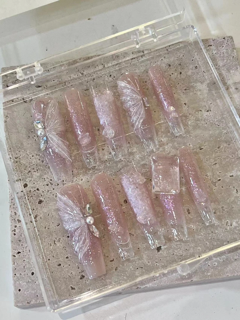 啊咩家粉蝴蝶手工设计穿戴甲ins风气质纯手工穿戴式冰透温柔美甲