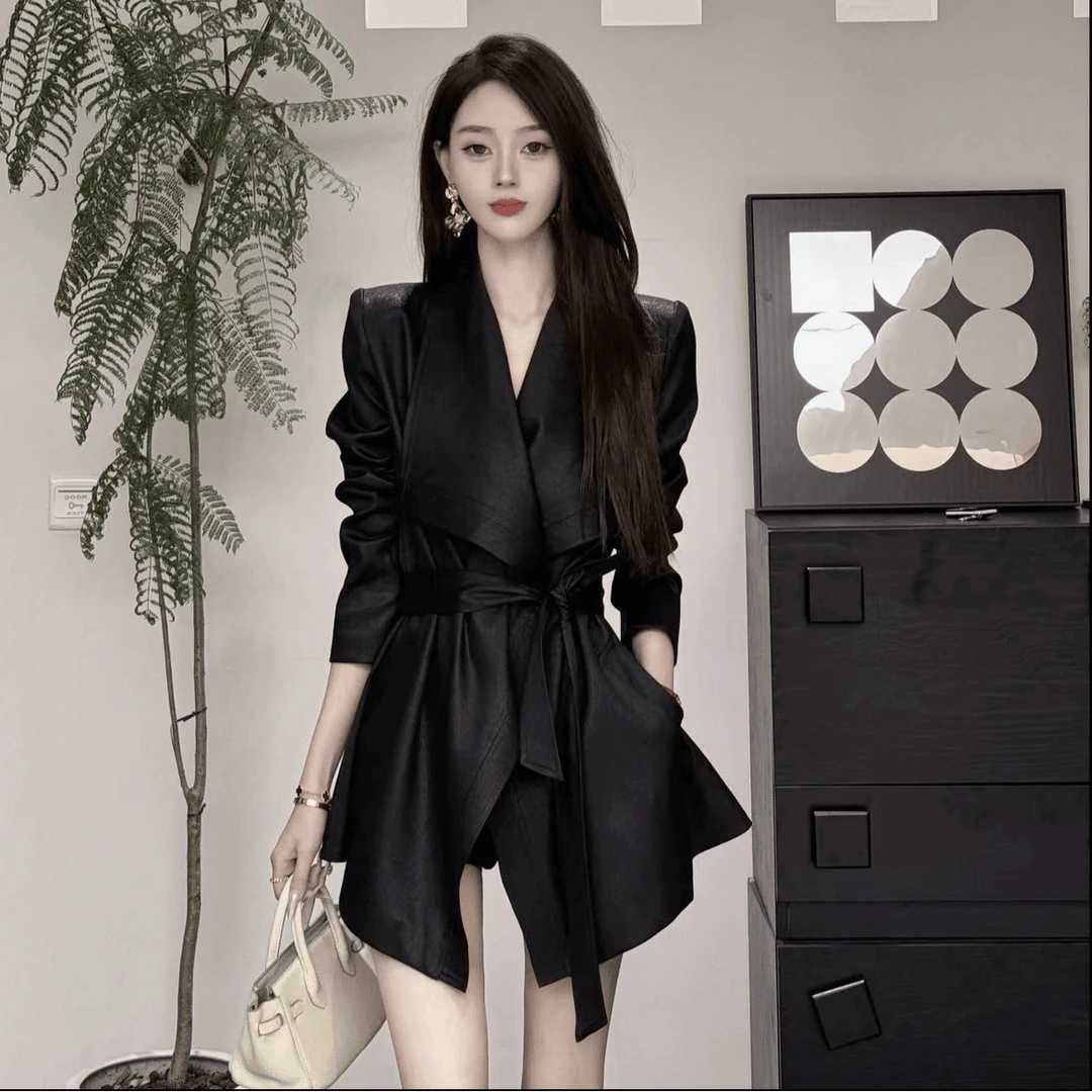 纯欲风法式气质V领长袖风衣外套女早秋新款辣妹时尚绑带收腰上衣
