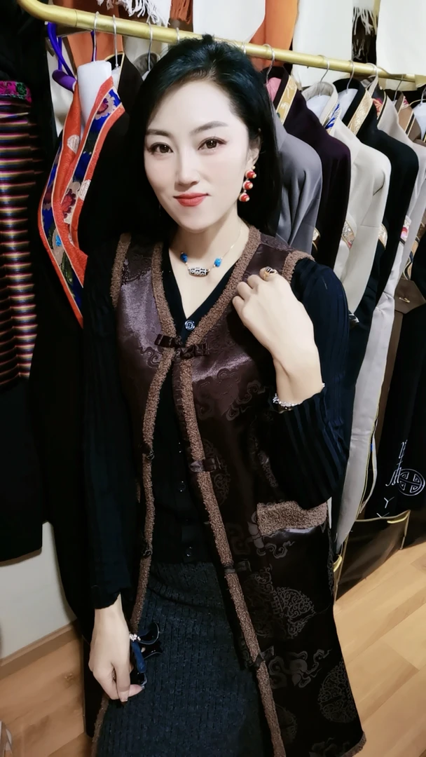 2023年新款马甲中长款的气质时尚款