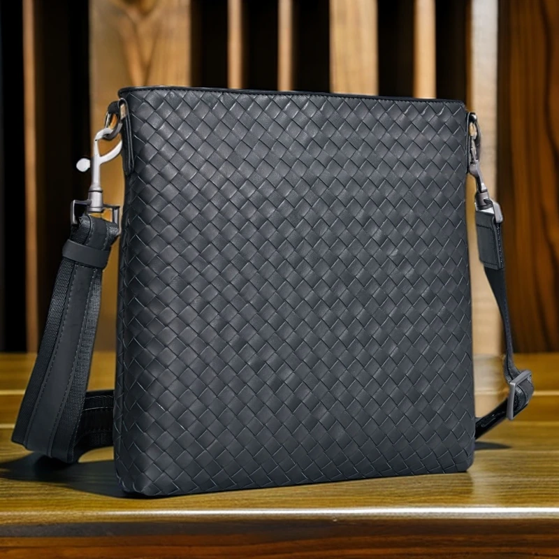 斜挎包男士单肩包头层牛皮编织商务复古休闲男包款大容量头层牛皮