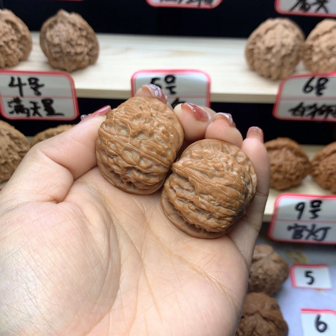 【闪购商品】文玩核桃吊坠日**筑