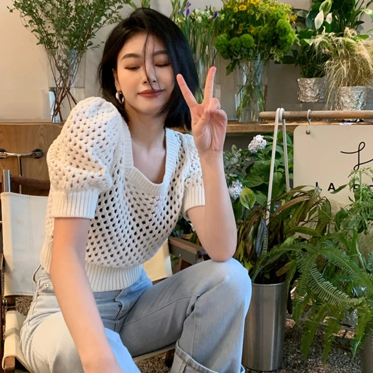 【特价】软糯舒服方领复古泡泡袖针织衫 YH222024