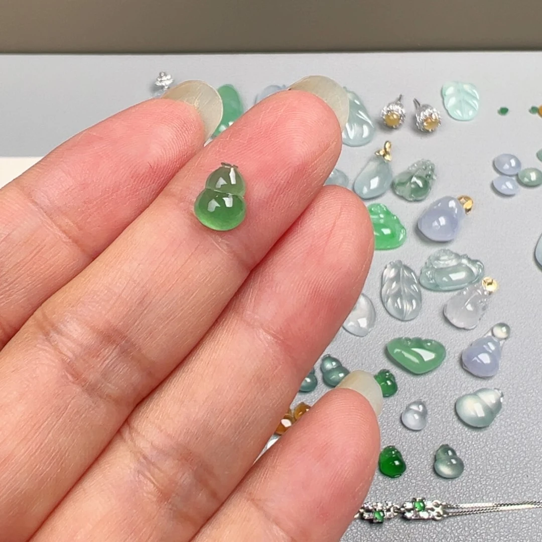 【闪购商品】翡翠颈饰未镶嵌天然翡翠A货