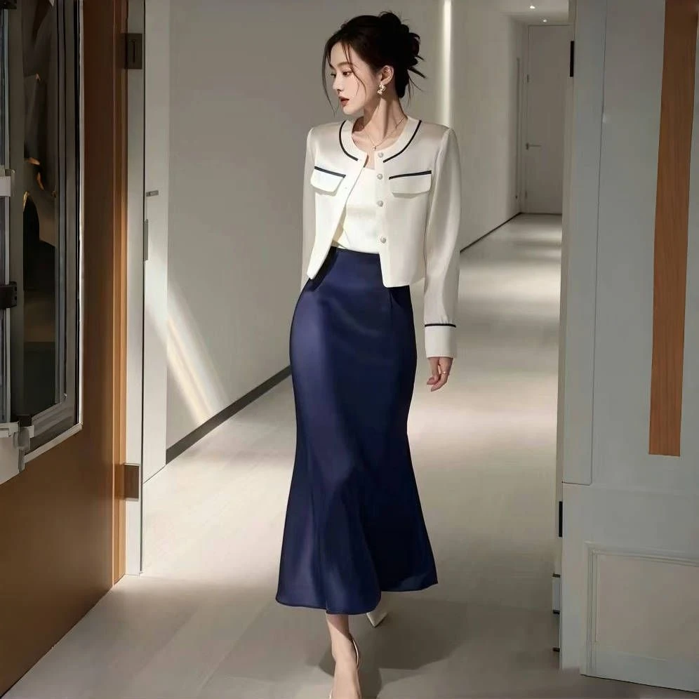 秋季新款时尚高级感气质女神范高端大方得体端庄外套半身裙两件套