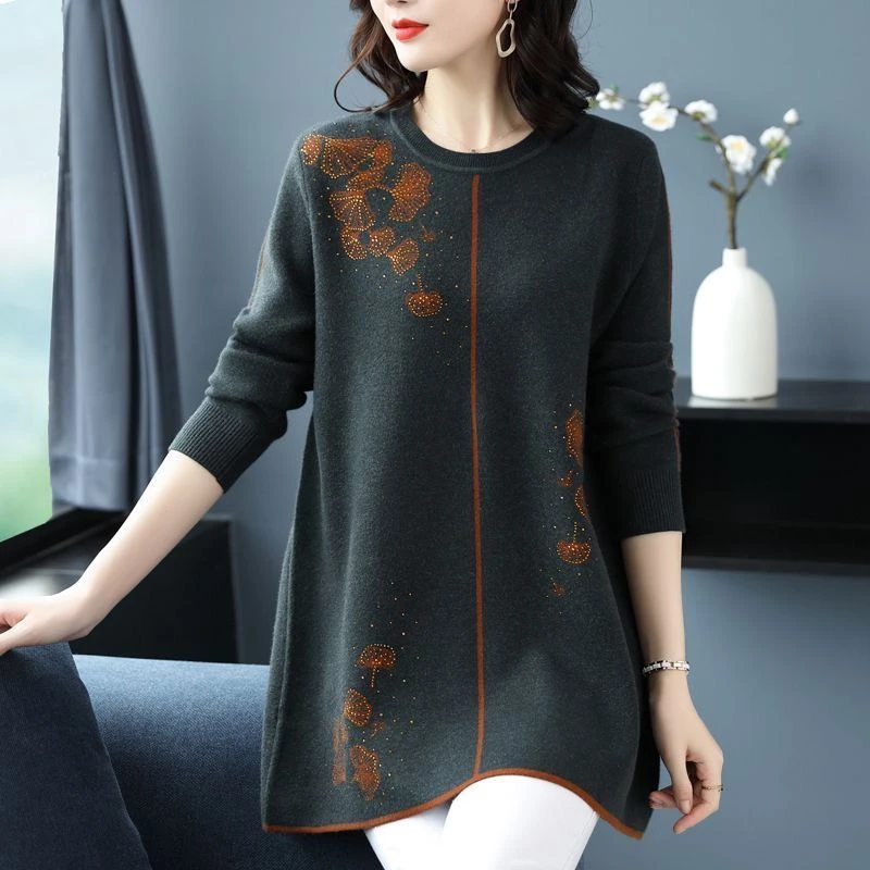 大码女装妈妈中老年秋冬中长款新款毛衣加大加肥宽松遮肚打底毛衣