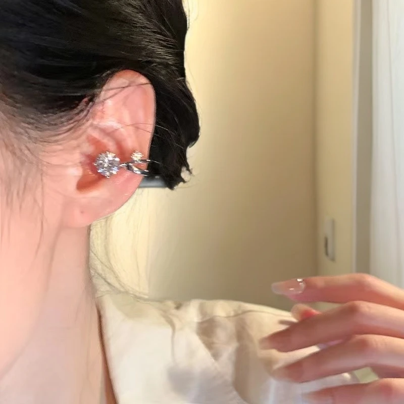 铜合金合成锆石耳饰 小灯泡闪锆耳骨夹无耳洞耳夹精致耳饰女耳环