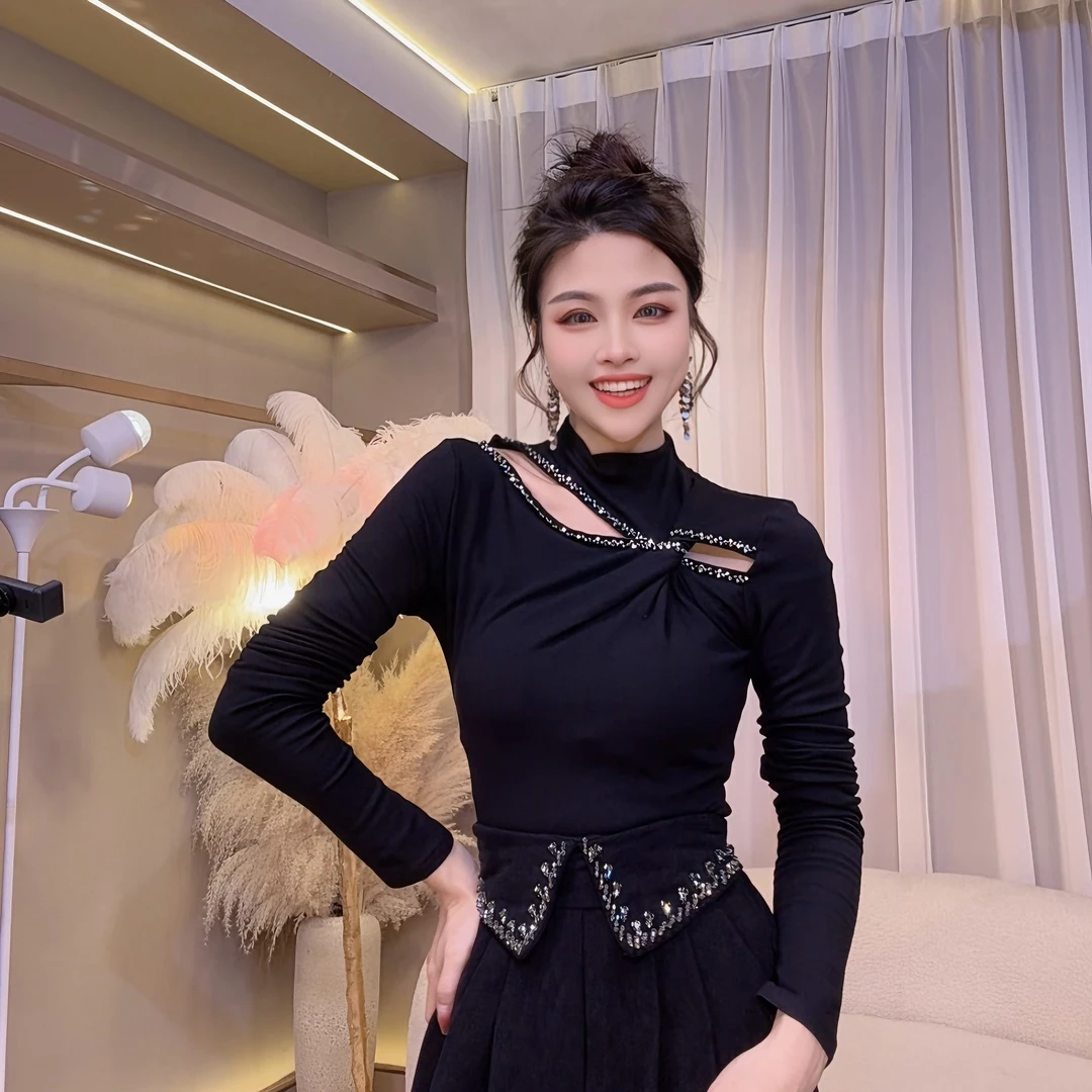 【嘉嘉专享】20086秋季新款时尚长袖T恤女装重工镂空打底衫上衣