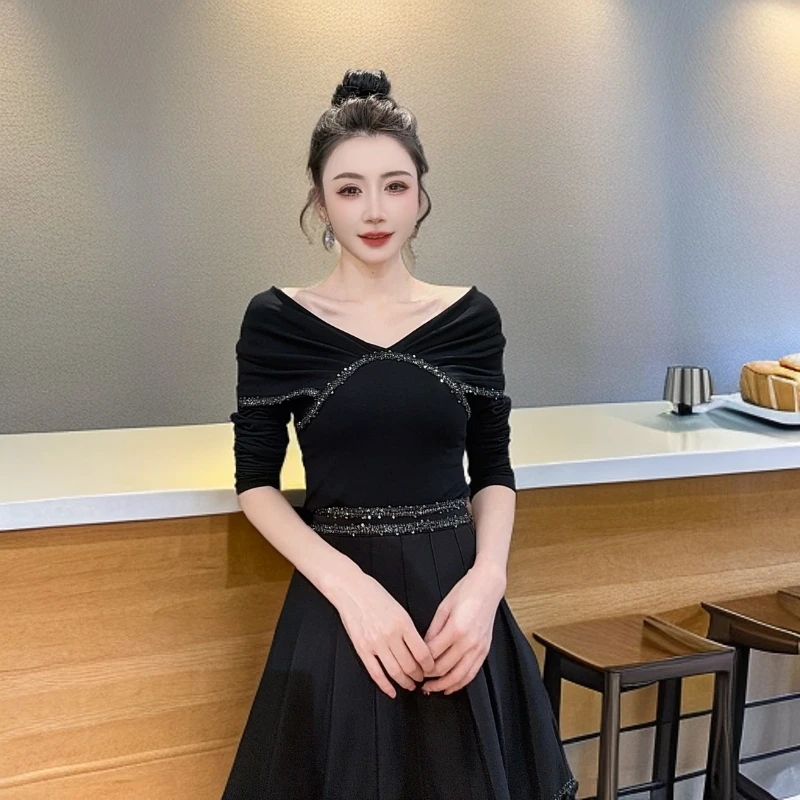 【美美专享】88212秋季新款设计感蝴蝶T恤上衣女