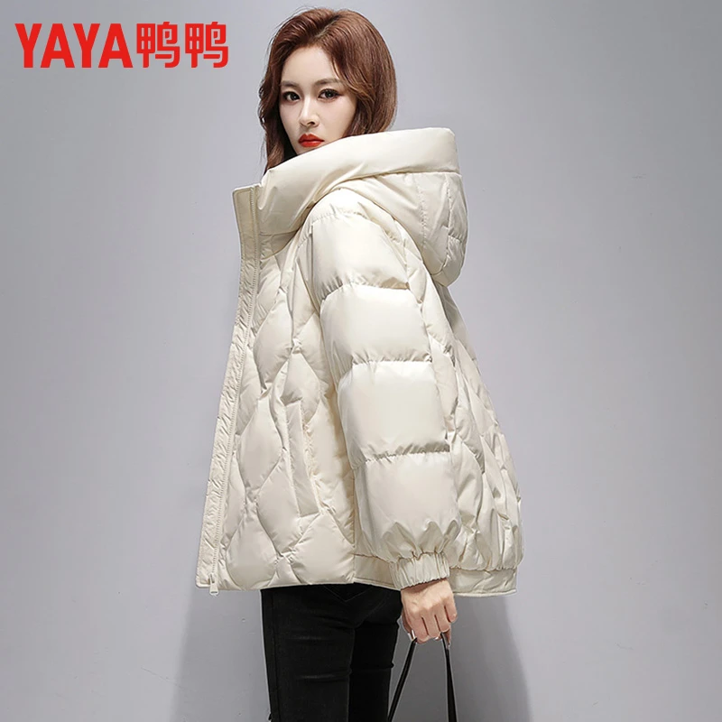 鸭鸭短款羽绒服女冬季2025新款品牌时尚连帽保暖面包服小个子外套