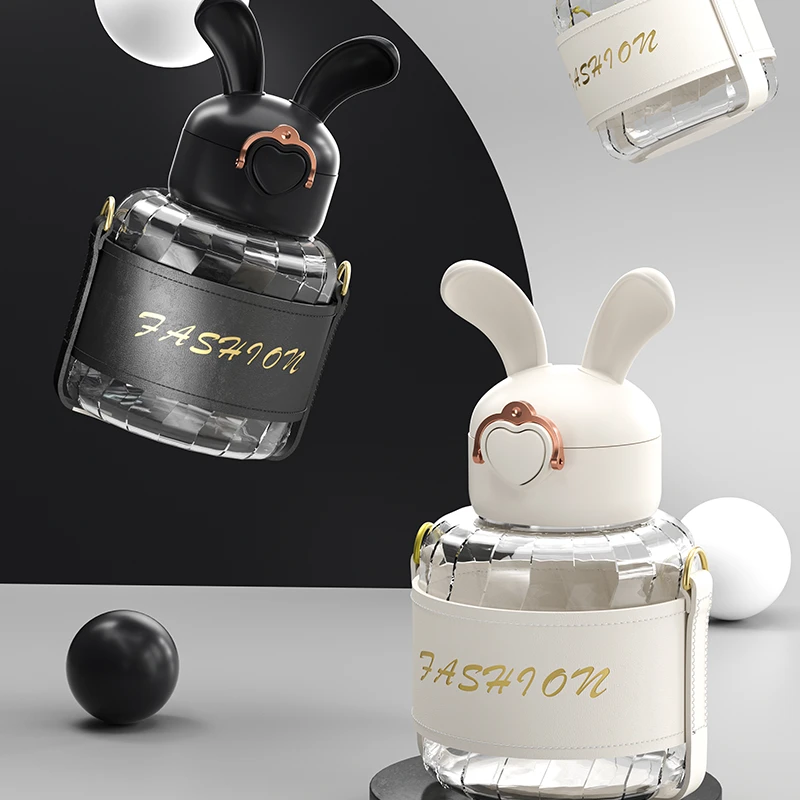 【省钱哥拼手速】小墩兔吸管太空杯食品级材质高颜值便携水杯600ML