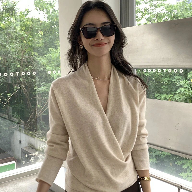 V领羊绒衫女秋冬纯色宽松套头毛衣交叉设计感上衣羊毛针织打底衫