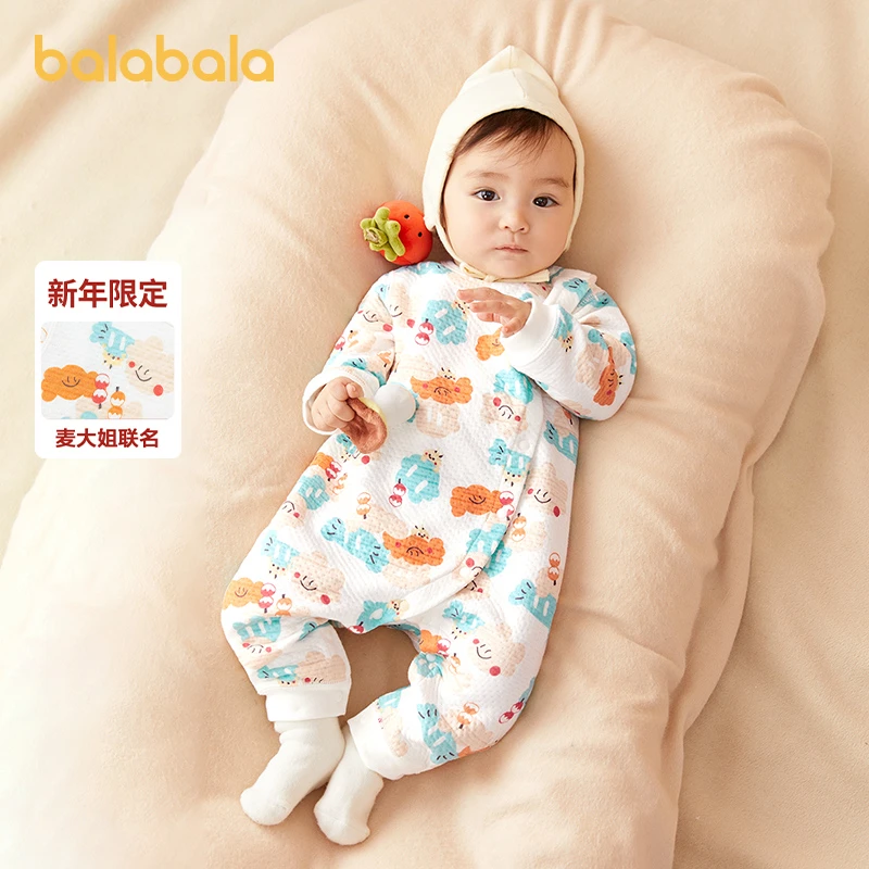 巴拉巴拉婴儿连体衣宝宝睡衣新生儿爬服新款新年季萌春秋长袖纯棉