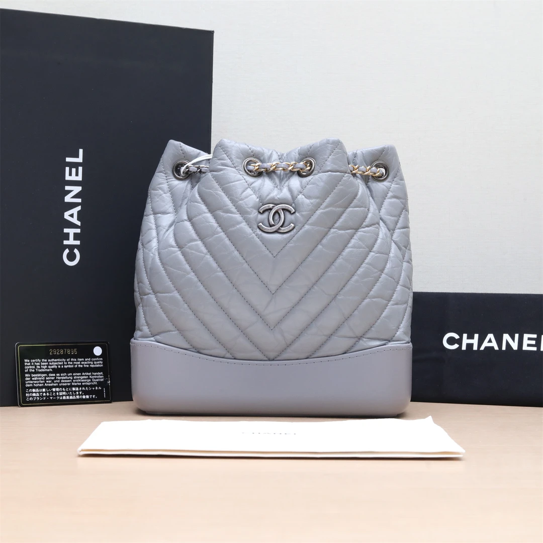 99新 Chanel/香奈儿 小花Jerry P234037968 流浪 双肩包 小号29开