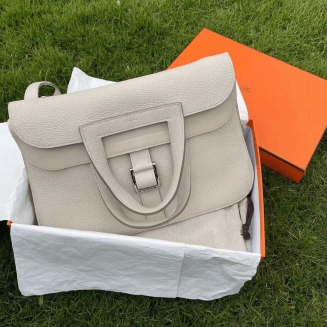 99新 Hermes/爱马仕 小花Jerry Halzan 31 奶昔白 单肩包