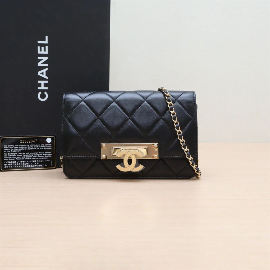95新 Chanel/香奈儿 小花璐璐P244487267 CF WOC 21开