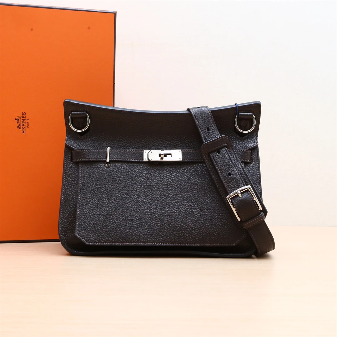 99新 Hermes/爱马仕 小花柳P234143574吉普赛28 巧克力色 框Q