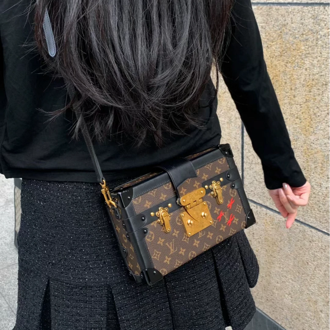 99新 LouisVuitton/路易威登 小花Jerry P223641290 月光宝盒