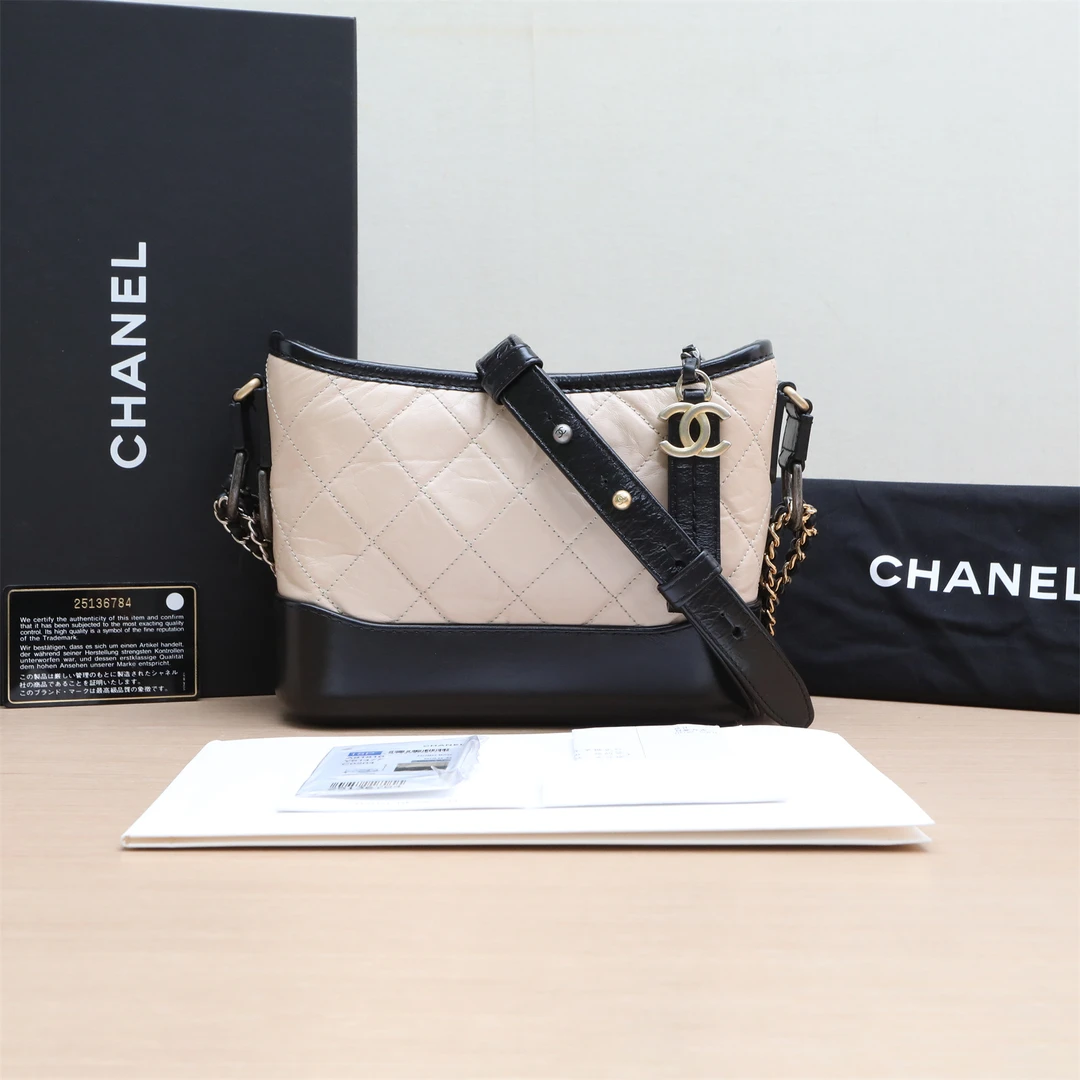 95新 Chanel/香奈儿 小花Jerry P244172437 流浪 小号奶茶色25开