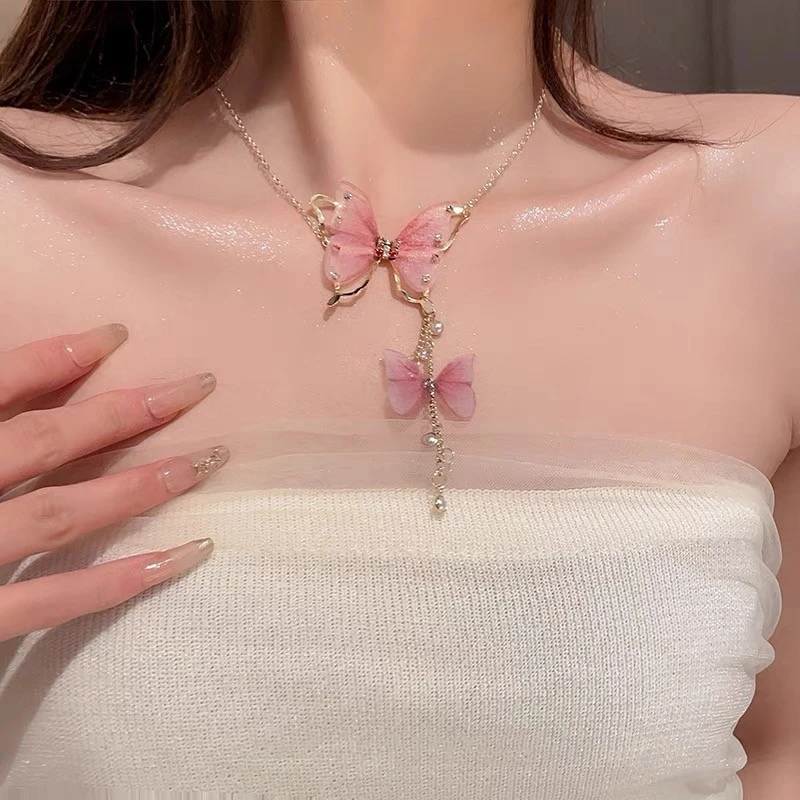 铜合金仿珍珠项链 （斑点蝴蝶）B31174时尚轻奢设计感蝴蝶ins百搭饰