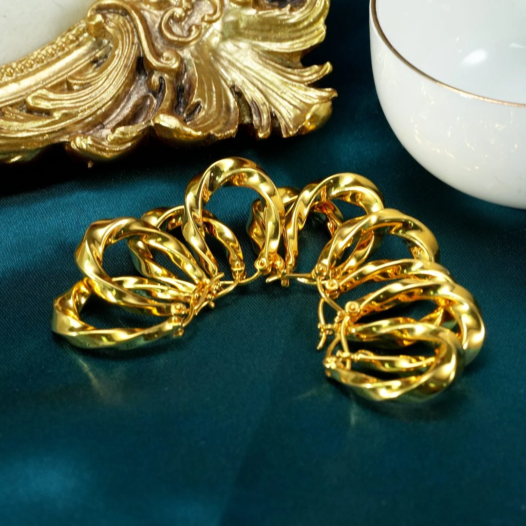 【婧婧精选】18k金麻花耳扣 高级时尚（一对发）