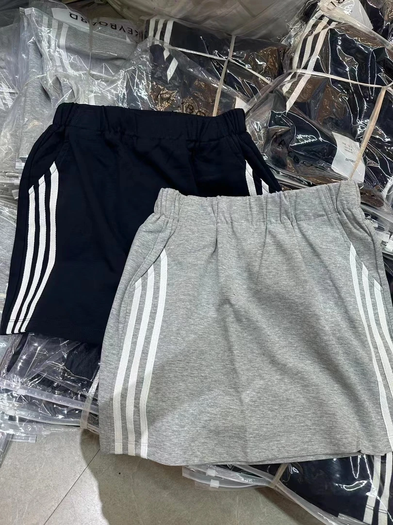 YHL订制休闲运动风A字短裙女夏拼接显瘦百搭宽松高腰防走光包臀裙