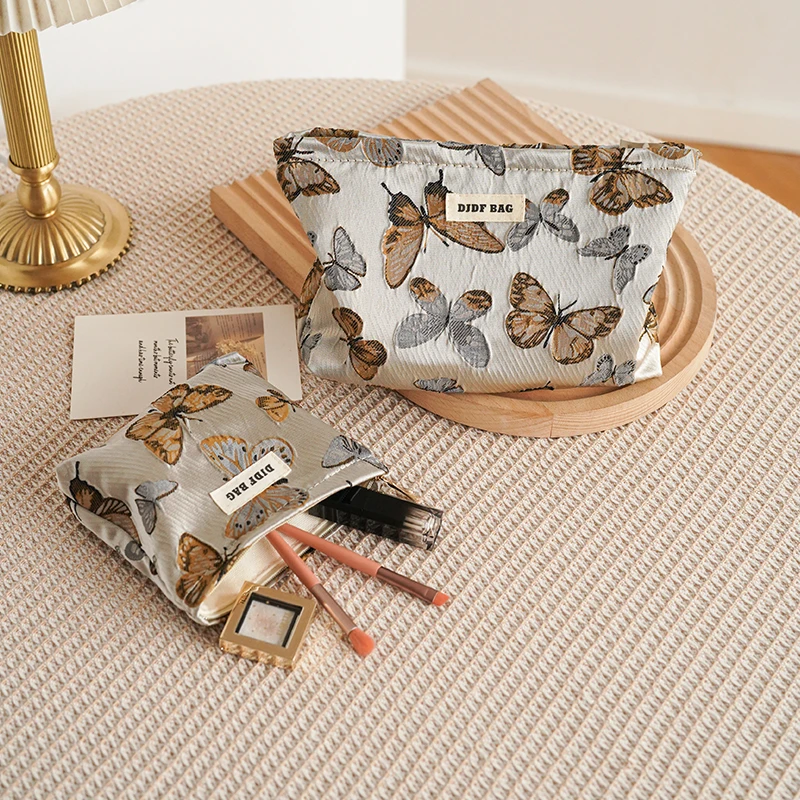 2023新款咖色蝴蝶便携大容量化妆包高级感化妆品收纳包随身洗漱包