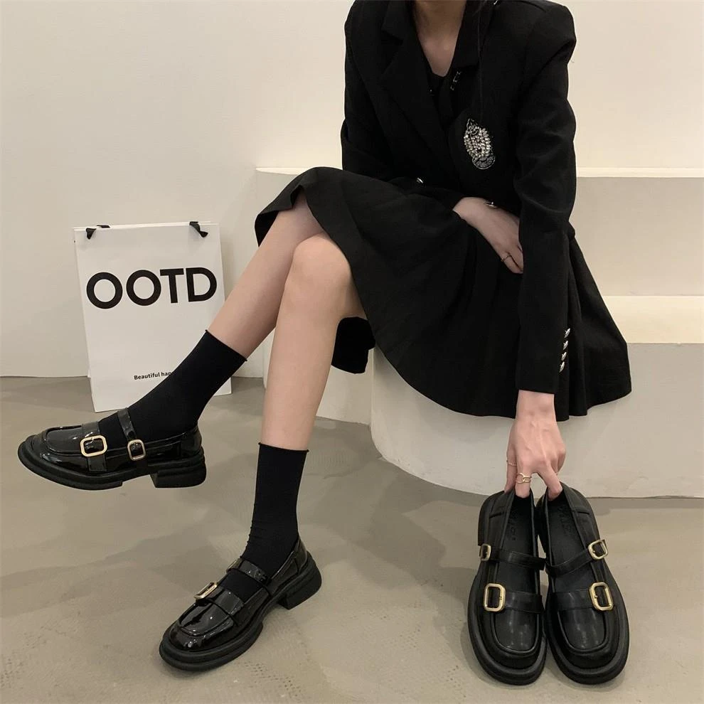 厚底英伦风小皮鞋女2024新款春季复古玛丽珍女鞋子乐福鞋黑色单鞋