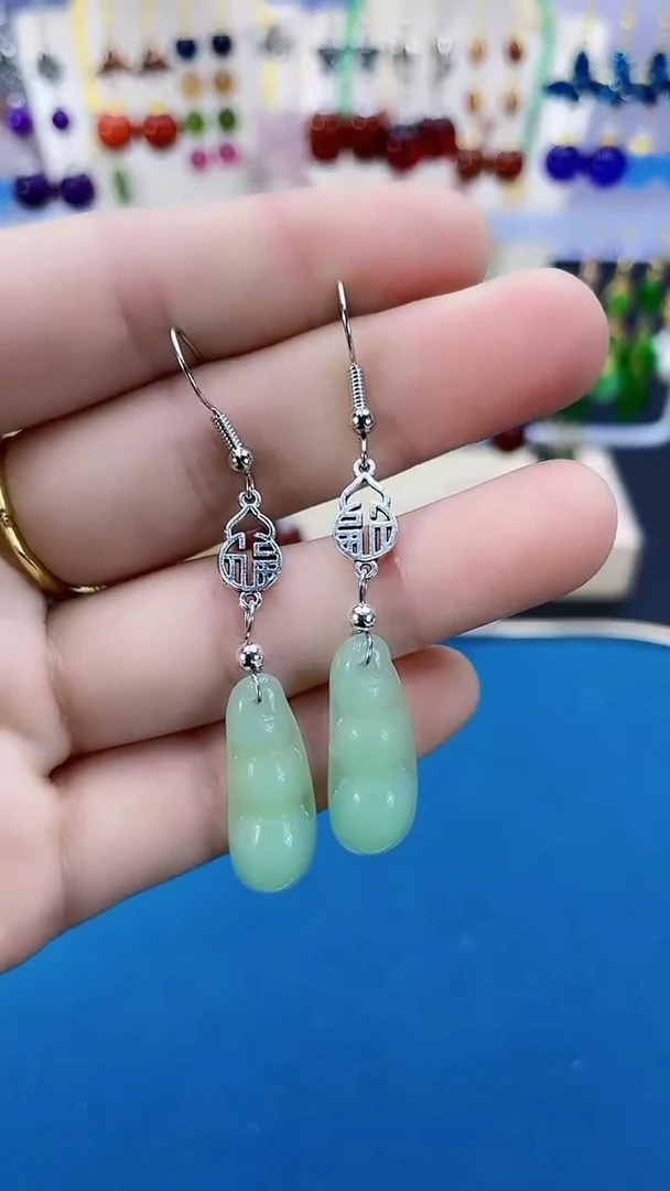 【闪购商品】和田玉耳饰银S925镶嵌四季豆耳钩